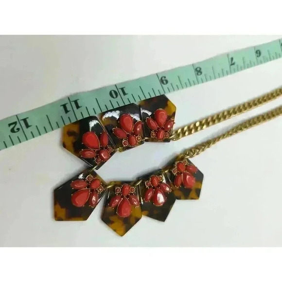 J Crew Gold Tone Chain Necklace Hexagonal Tortoiseshell Pendants Red Stones - Picture 3 of 6